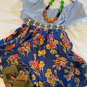 Anthropologie Edme & Esyltte blue floral skirt